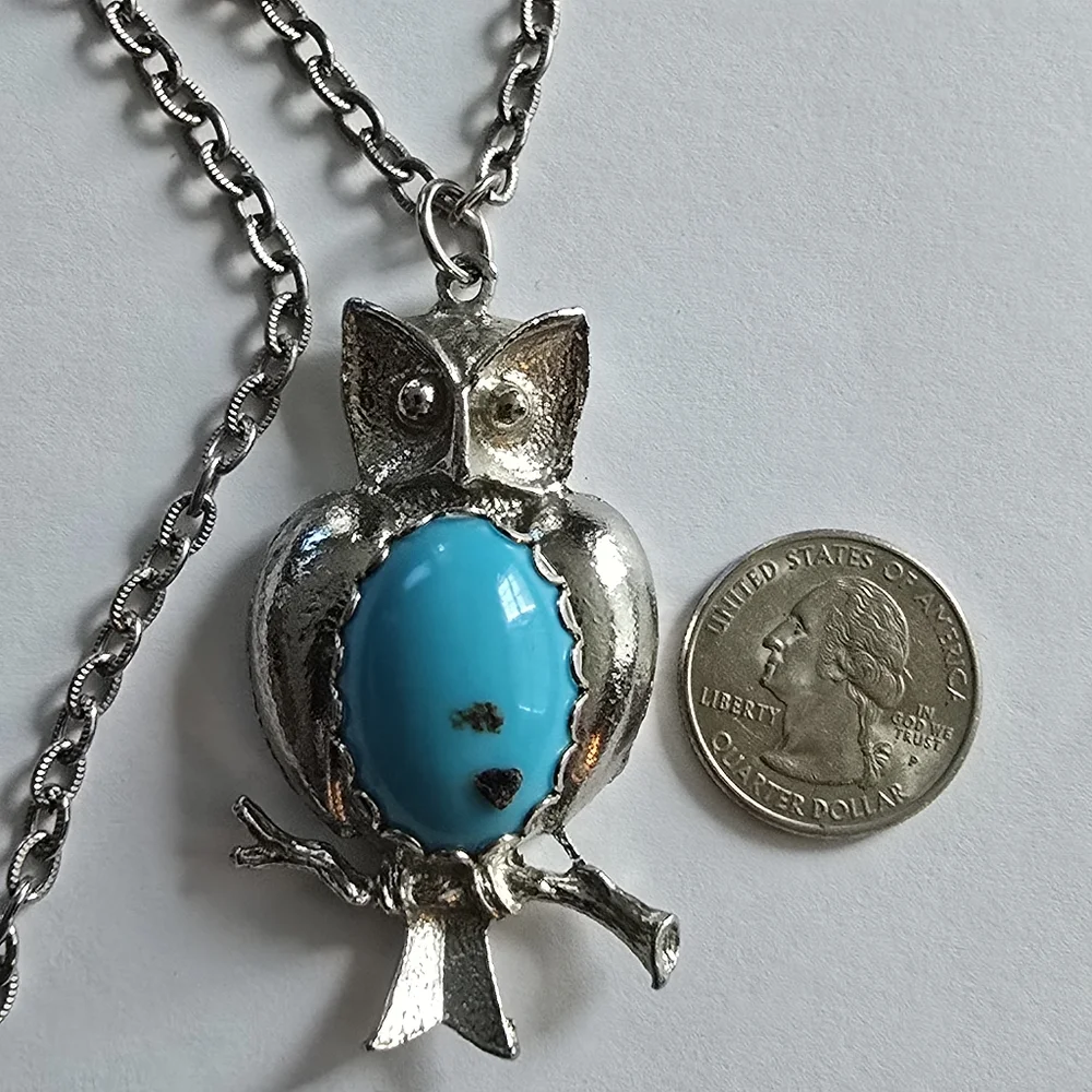 Vintage owl necklace silver tone turquoise blue color cabochon bird long